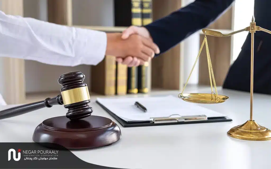 حقوق (Law – مخصوصاً حقوق بین‌الملل و مهاجرت) (Law – particularly International Law and Immigration Law)